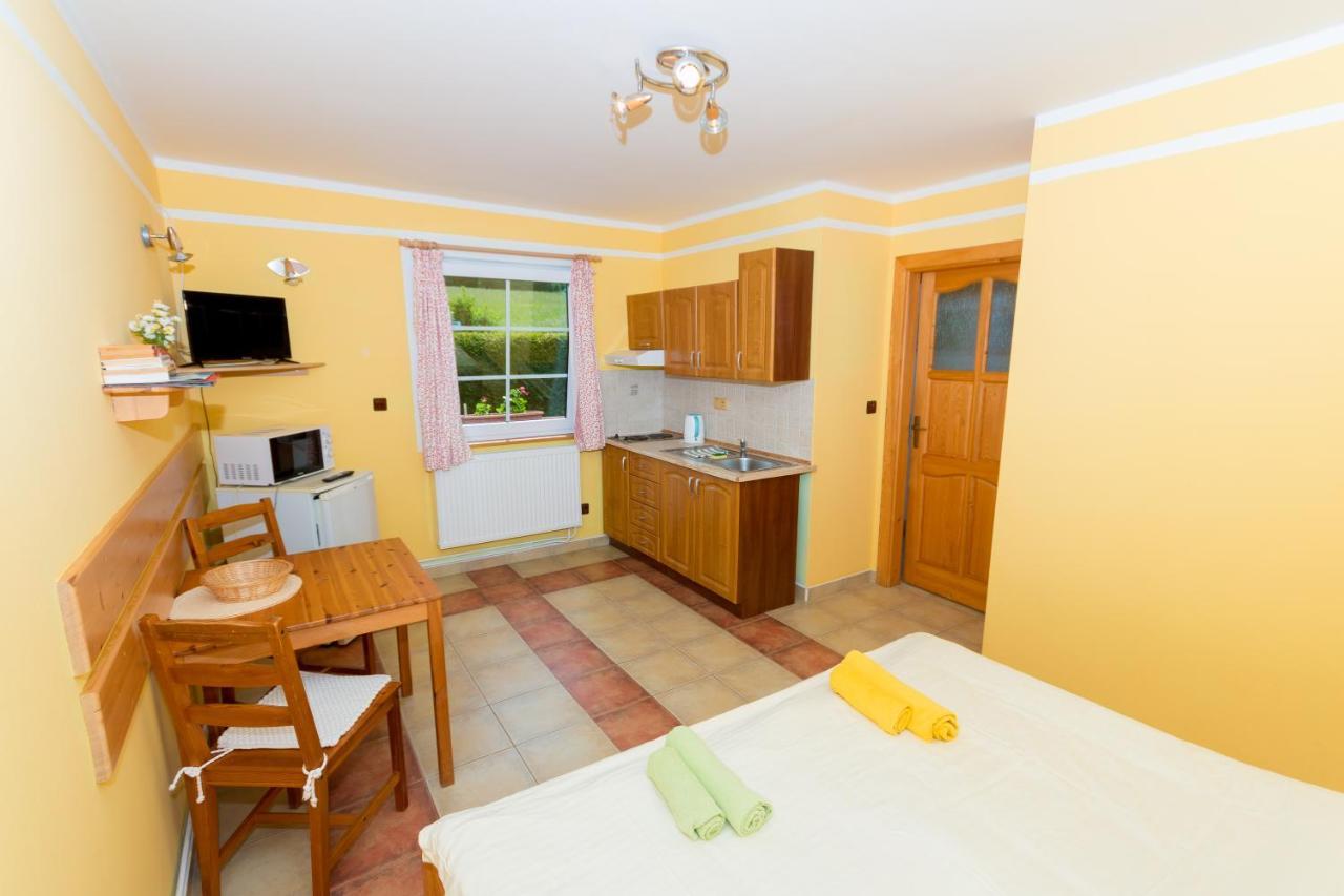Apartments U Jezera Cerna Černá v Pošumaví Zewnętrze zdjęcie